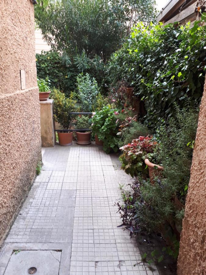 Tra Gianicolo E Trastevere Rome Exterior photo